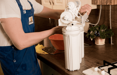 How to tell when a water filter needs replacing